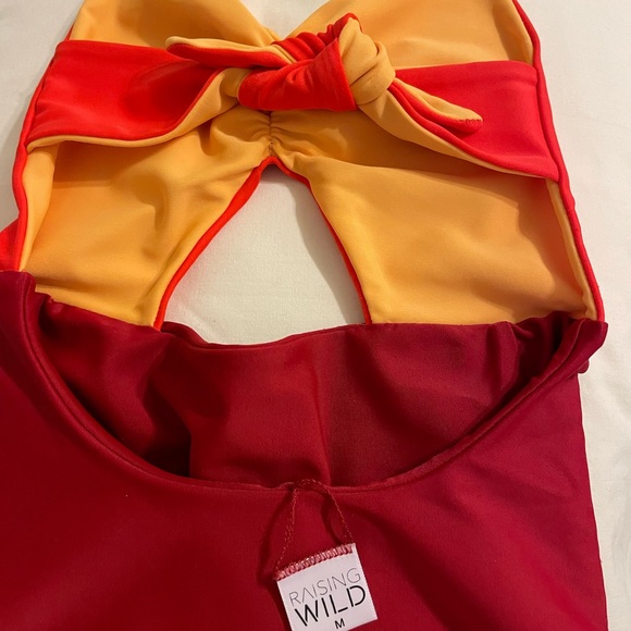 Girl’s Reversible Swimsuit,Colors gold, burgundy, & orange. Girl size 6 - Picture 3 of 8